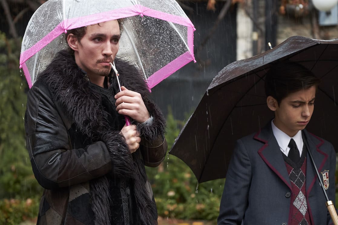10. Klaus e le ceneri – The Umbrella Academy – stagione 1, episodio 2