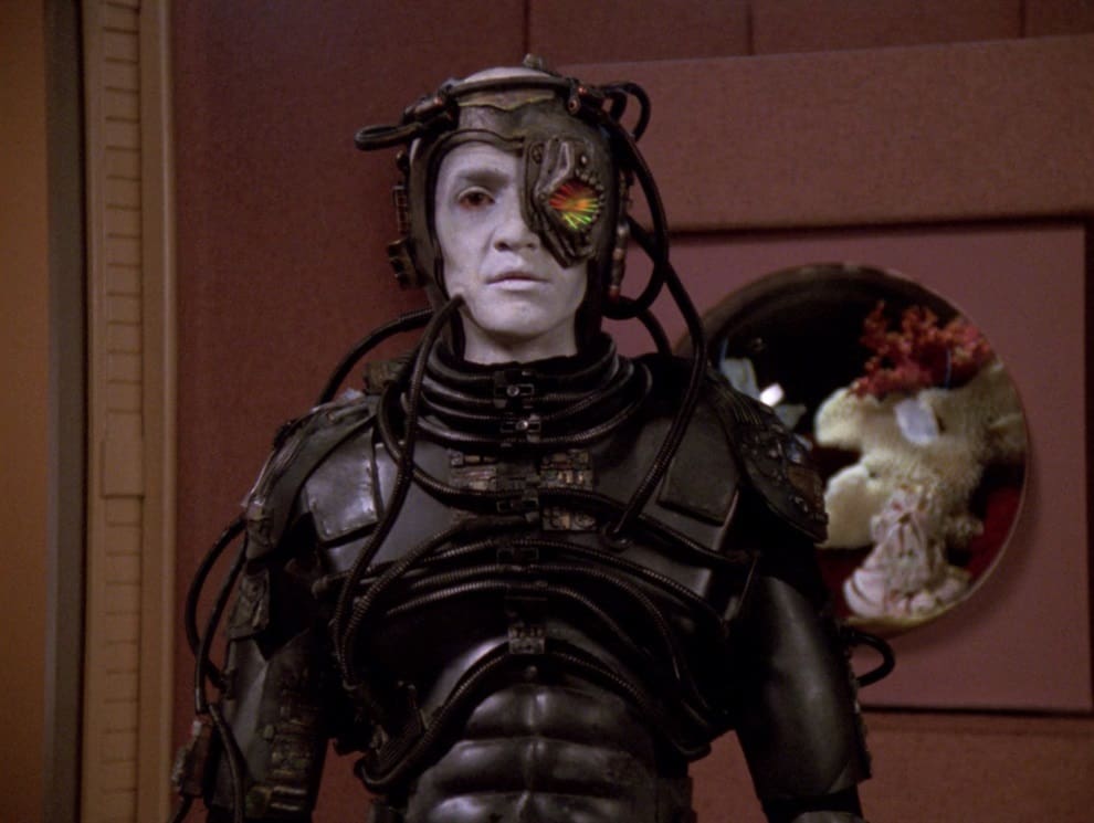 4. Io, Borg (TNG, stagione 5 episodio 23) - Anno 2369 4. Io, Borg (TNG, stagione 5 episodio 23) - Anno 2369